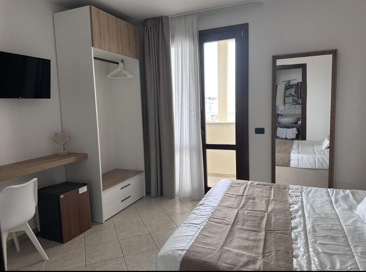 Hotel Baia Di Venere ซานวิโต โลคาโป ภายนอก รูปภาพ