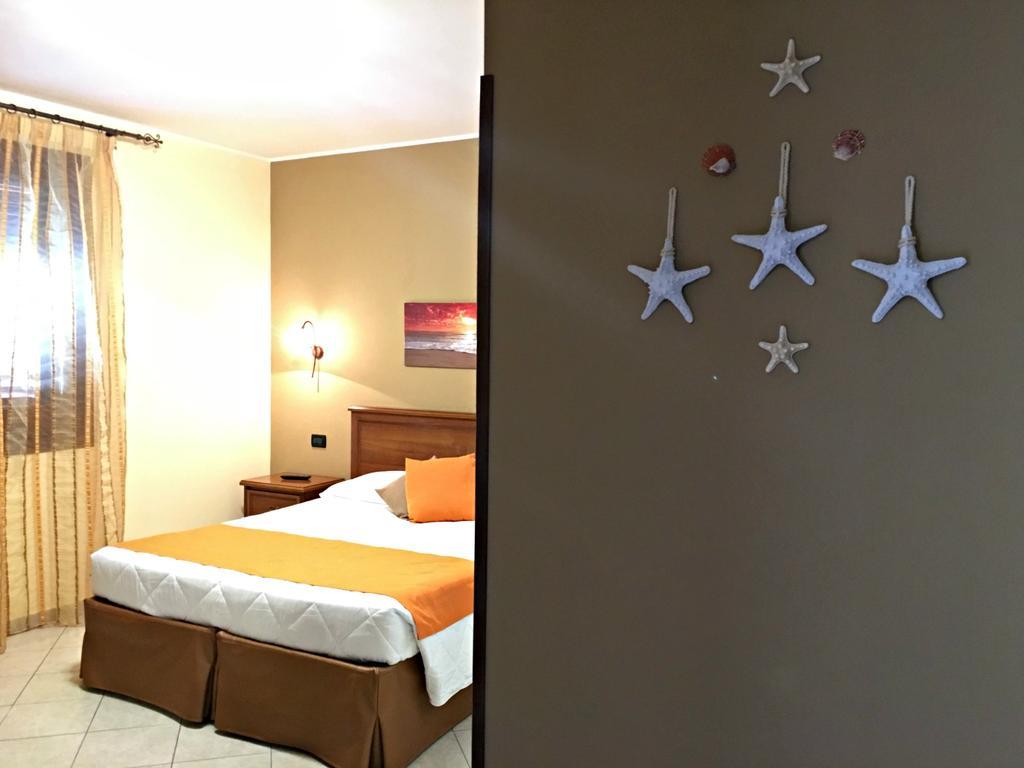 Hotel Baia Di Venere ซานวิโต โลคาโป ภายนอก รูปภาพ